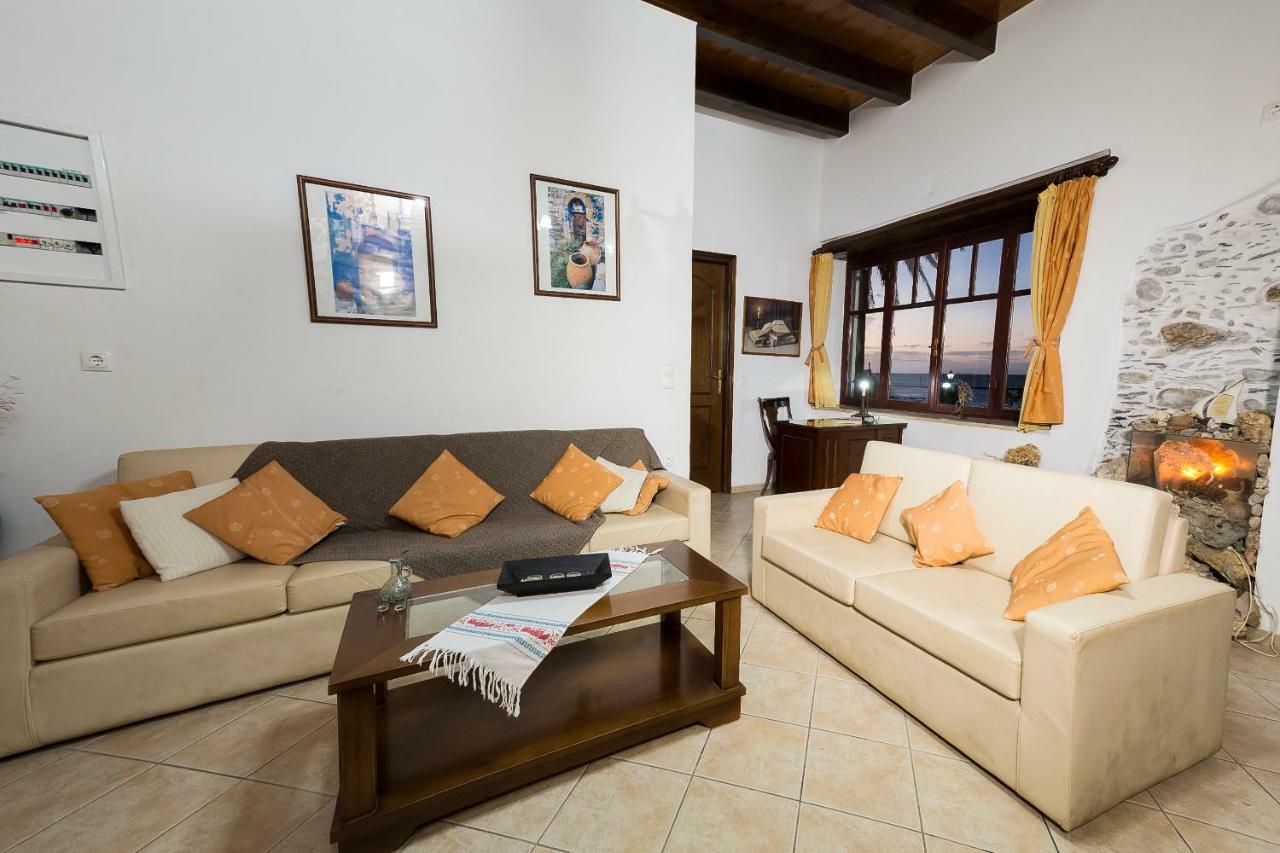 Pericles Beach Villa キサモス エクステリア 写真