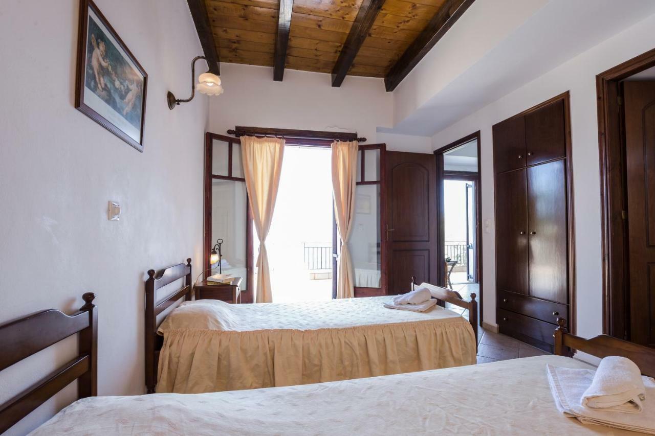 Pericles Beach Villa キサモス エクステリア 写真