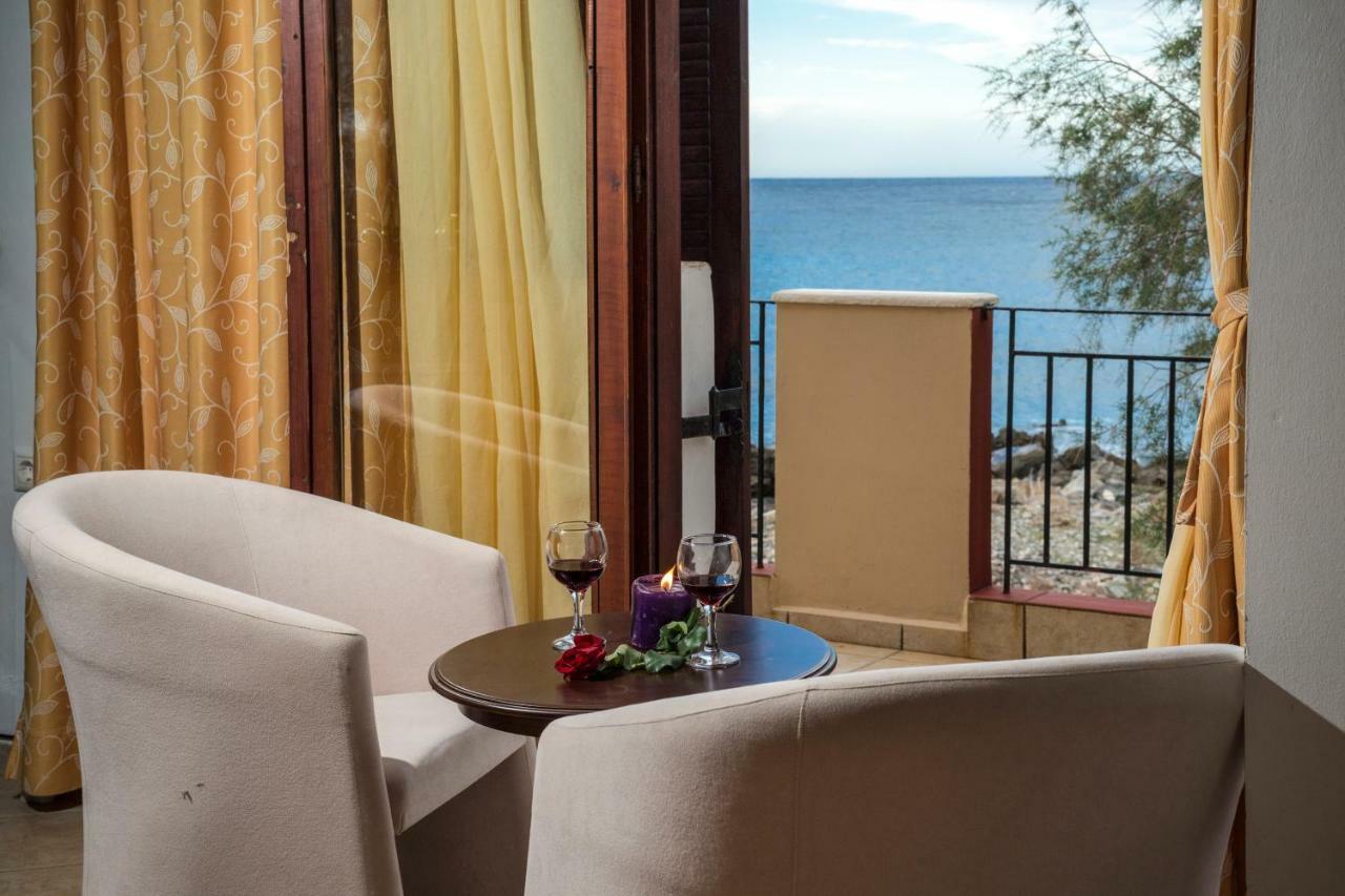 Pericles Beach Villa キサモス エクステリア 写真