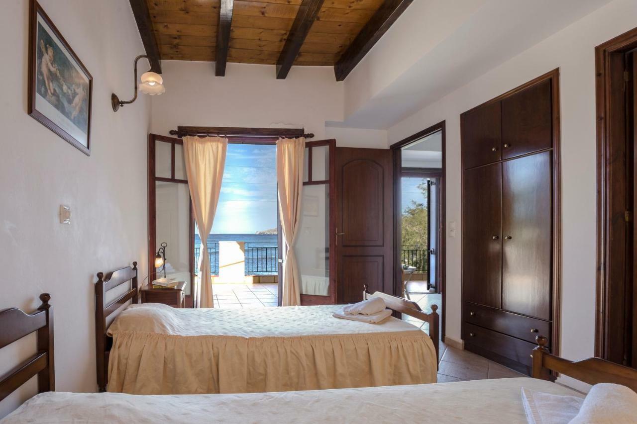 Pericles Beach Villa キサモス エクステリア 写真